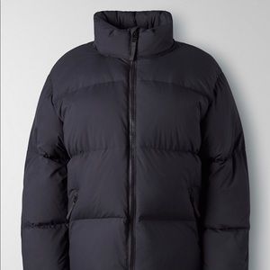 SOLD: Aritzia Super Puff